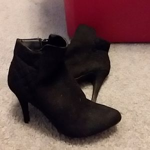 Ankle boots